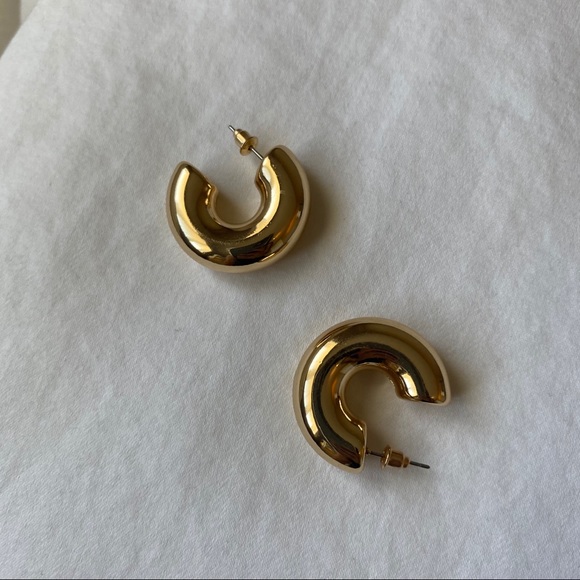 Vintage Inspired Gold Earrings Hoops - Picture 5 of 5